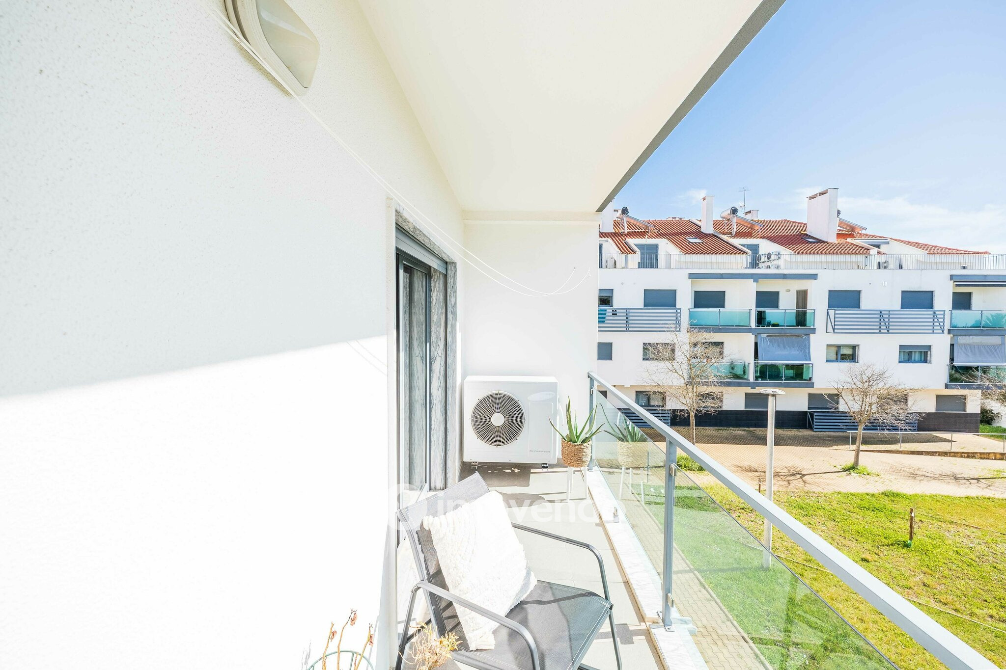 Apartamento T4 Duplex, com estacionamento e arrecadação, no Barreiro