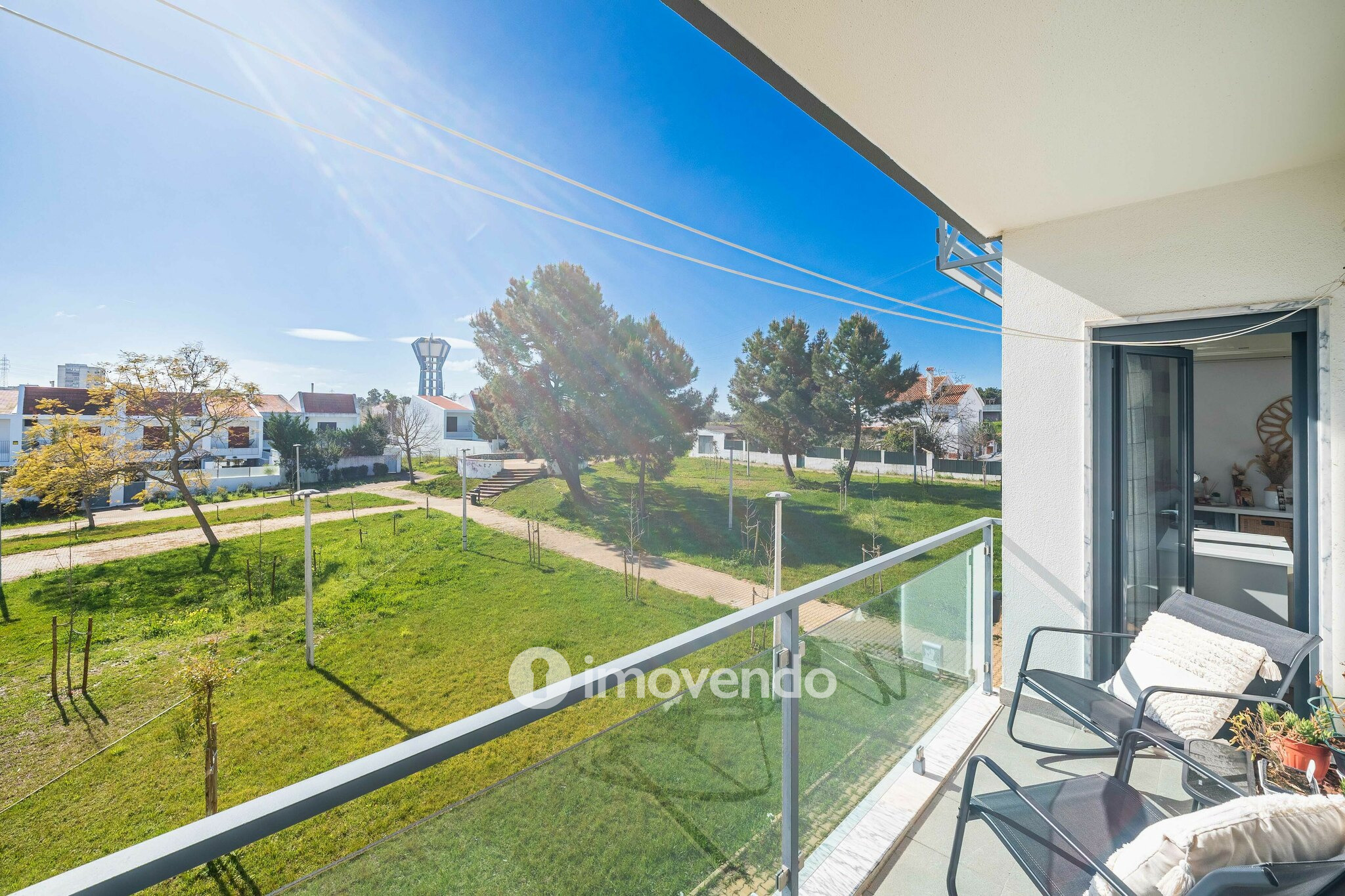 Apartamento T4 Duplex, com estacionamento e arrecadação, no Barreiro