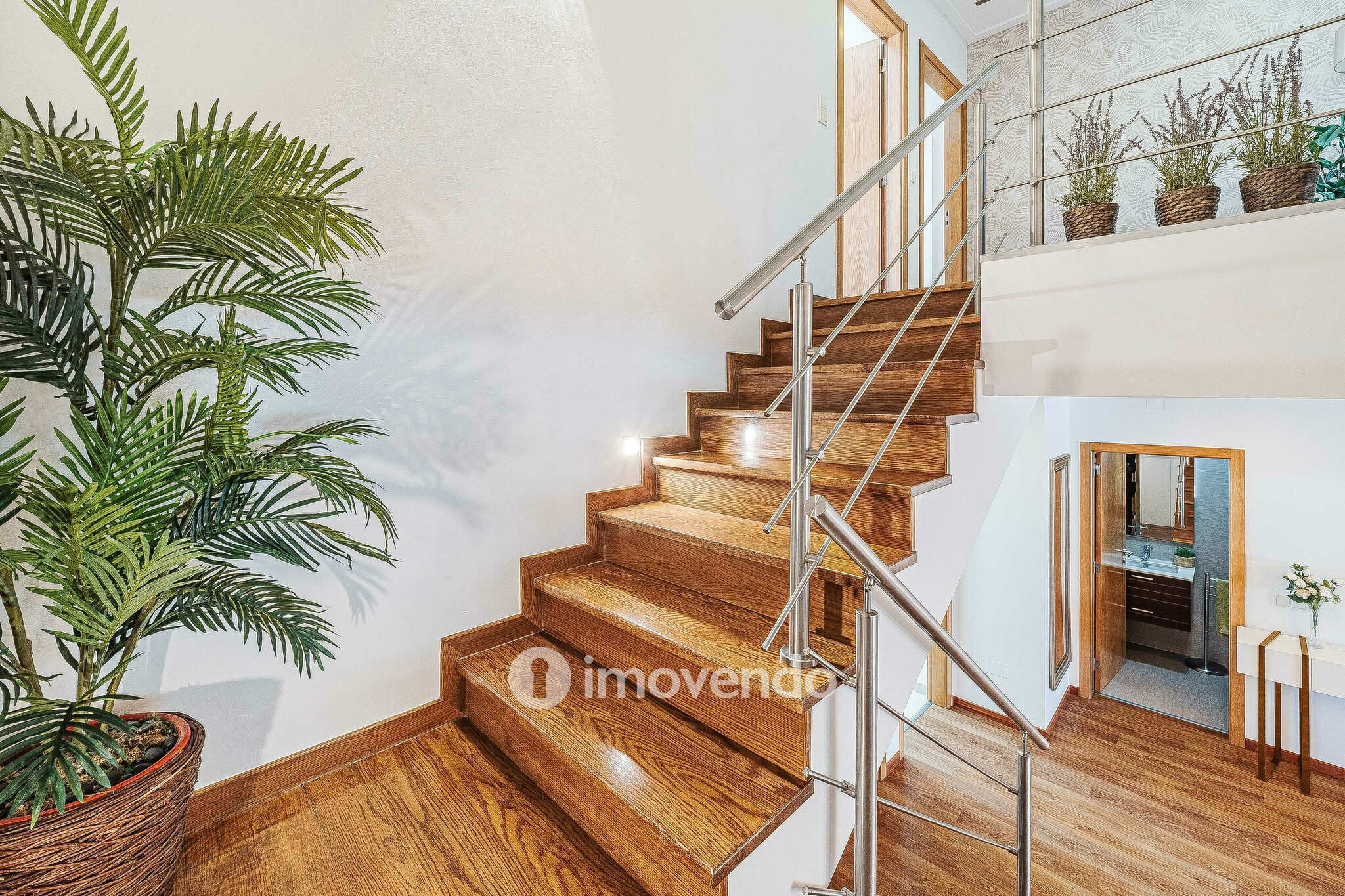 Apartamento T4 Duplex, com estacionamento e arrecadação, no Barreiro