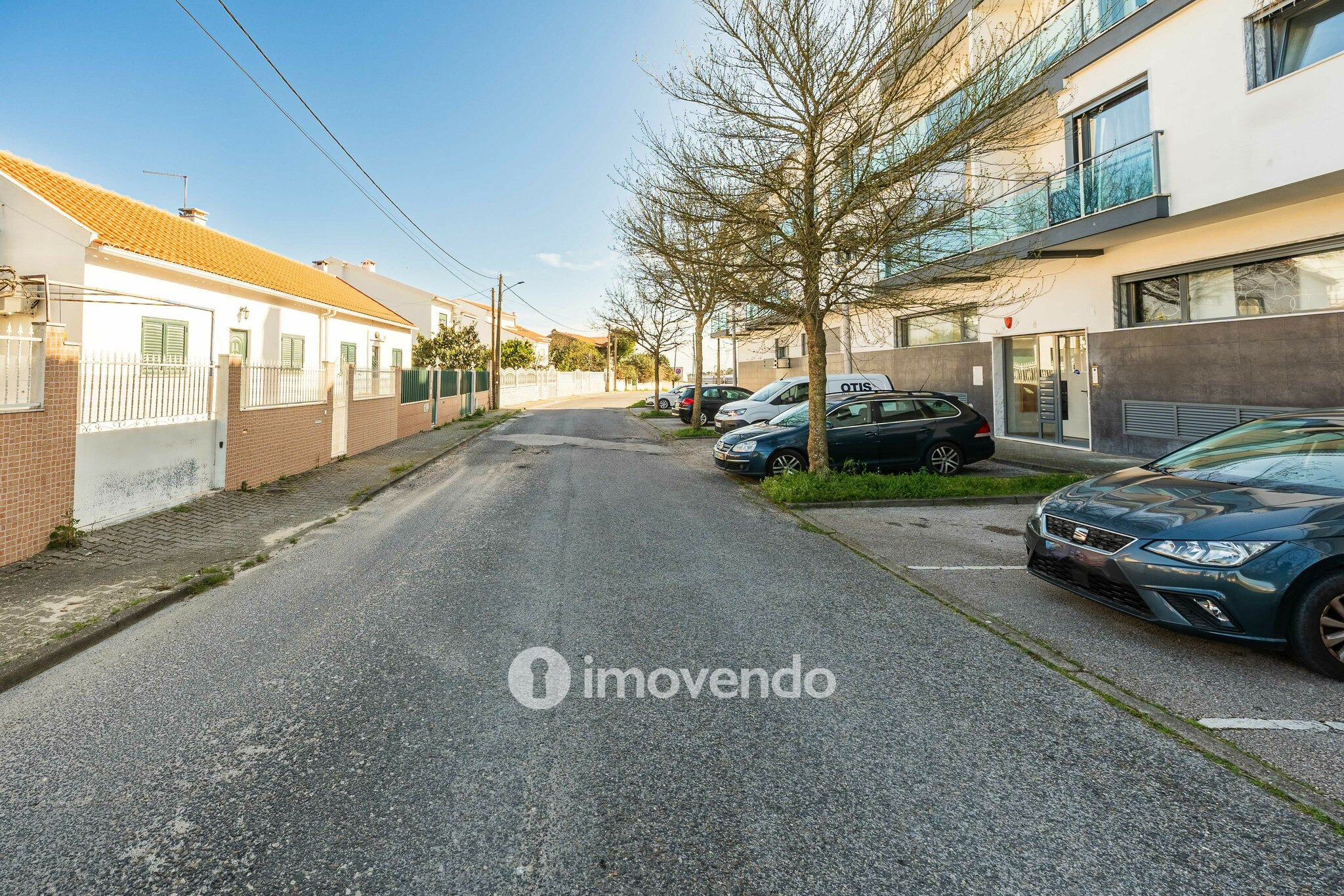 Apartamento T4 Duplex, com estacionamento e arrecadação, no Barreiro