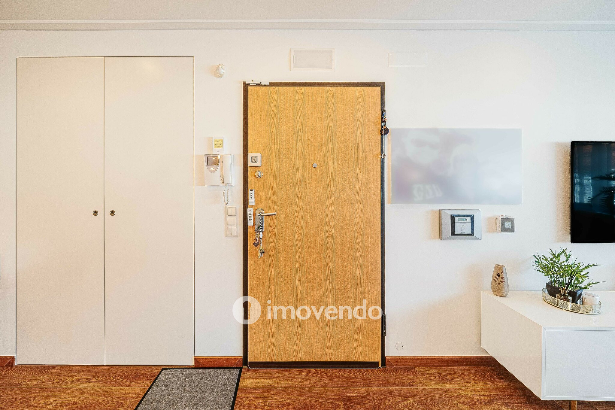 Apartamento T4 Duplex, com estacionamento e arrecadação, no Barreiro