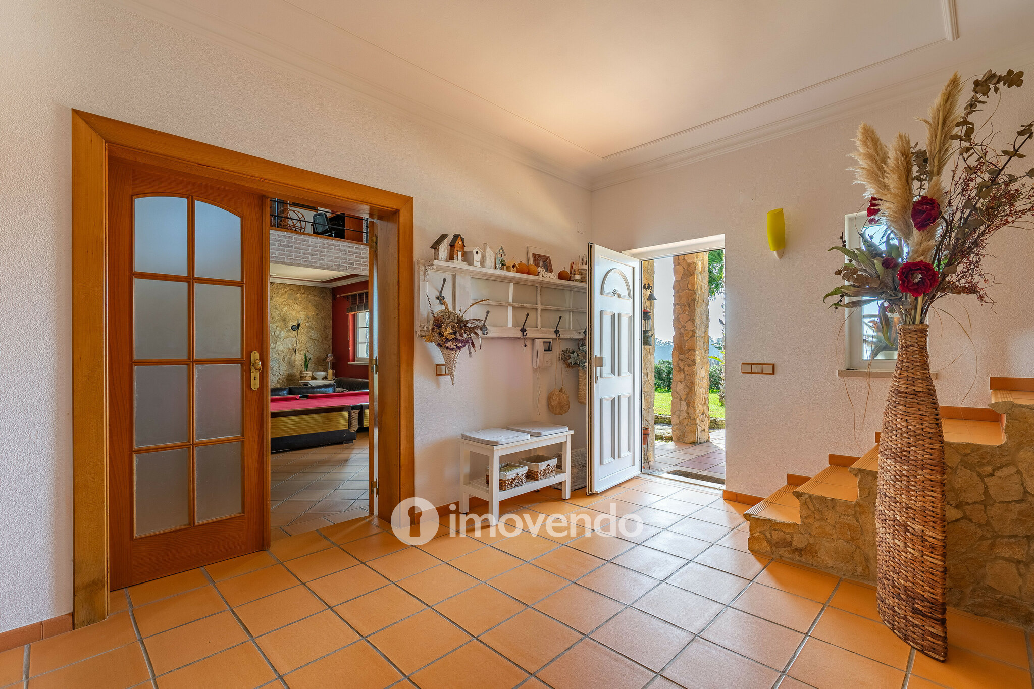 Moradia T3+1 com terreno com jardim, piscina e garagem, em Alenquer