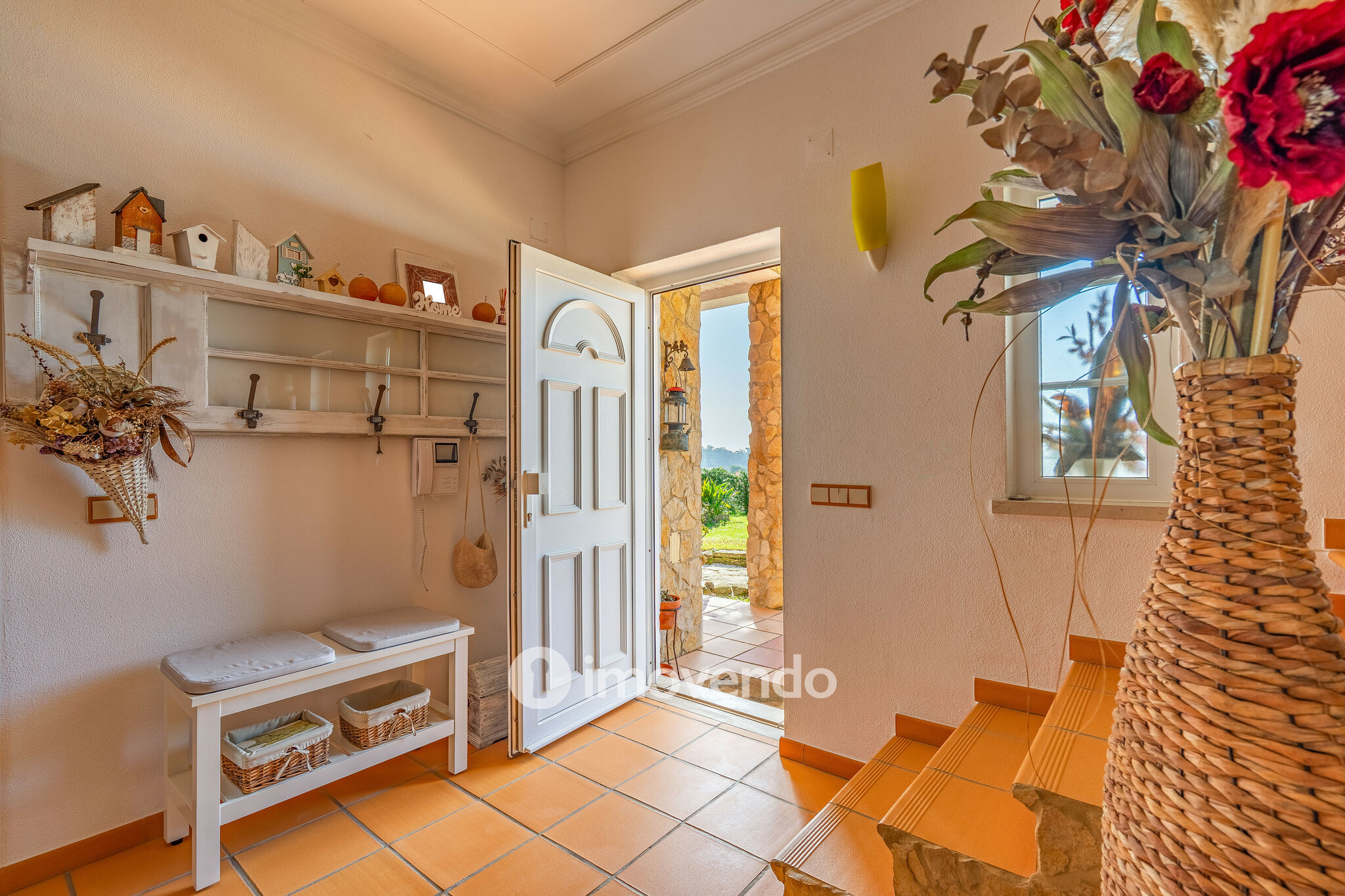 Moradia T3+1 com terreno com jardim, piscina e garagem, em Alenquer