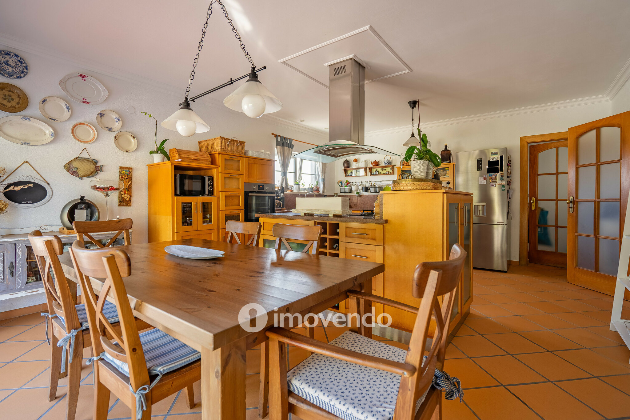 Moradia T3+1 com terreno com jardim, piscina e garagem, em Alenquer