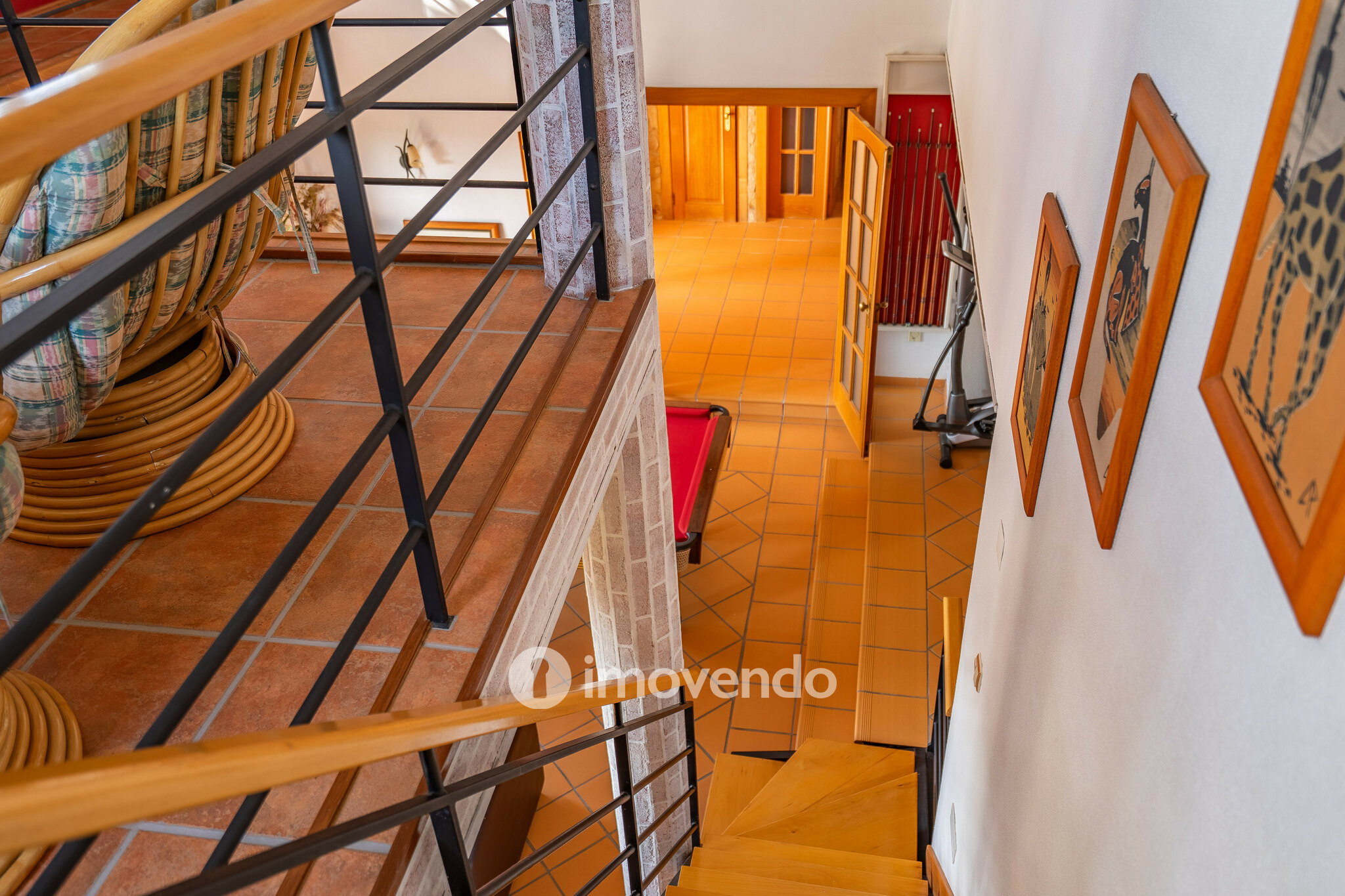 Moradia T3+1 com terreno com jardim, piscina e garagem, em Alenquer