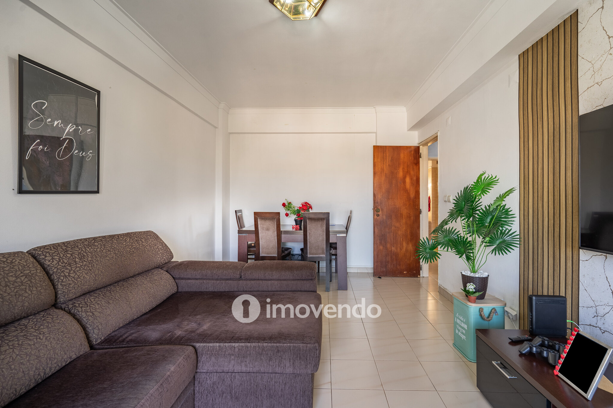 Apartamento T2 com vistas desafogadas, em Odivelas