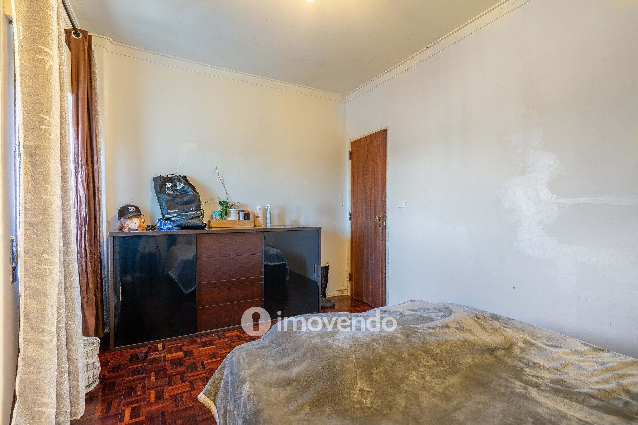 Apartamento T2 com vistas desafogadas, em Odivelas