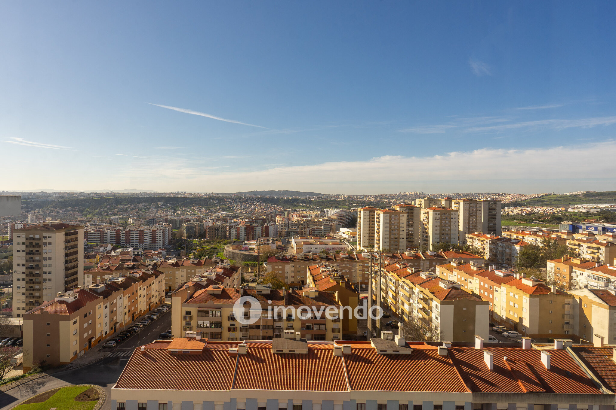 Apartamento T2 com vistas desafogadas, em Odivelas