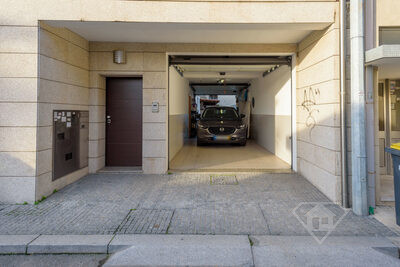 Moradia T3+1 de design moderno, com garagem, em Castelo da Maia