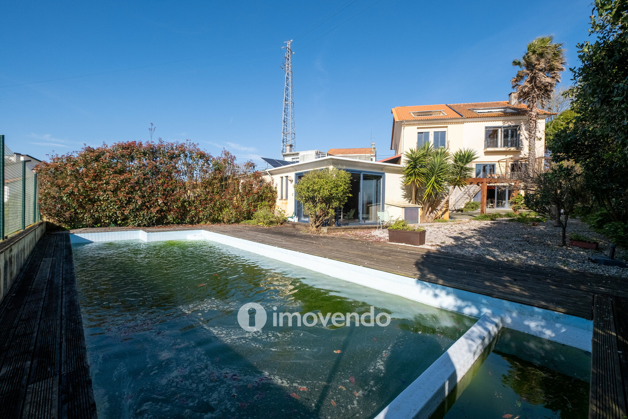 Moradia T3+3 exclusiva, com piscina e perto da praia, em Espinho