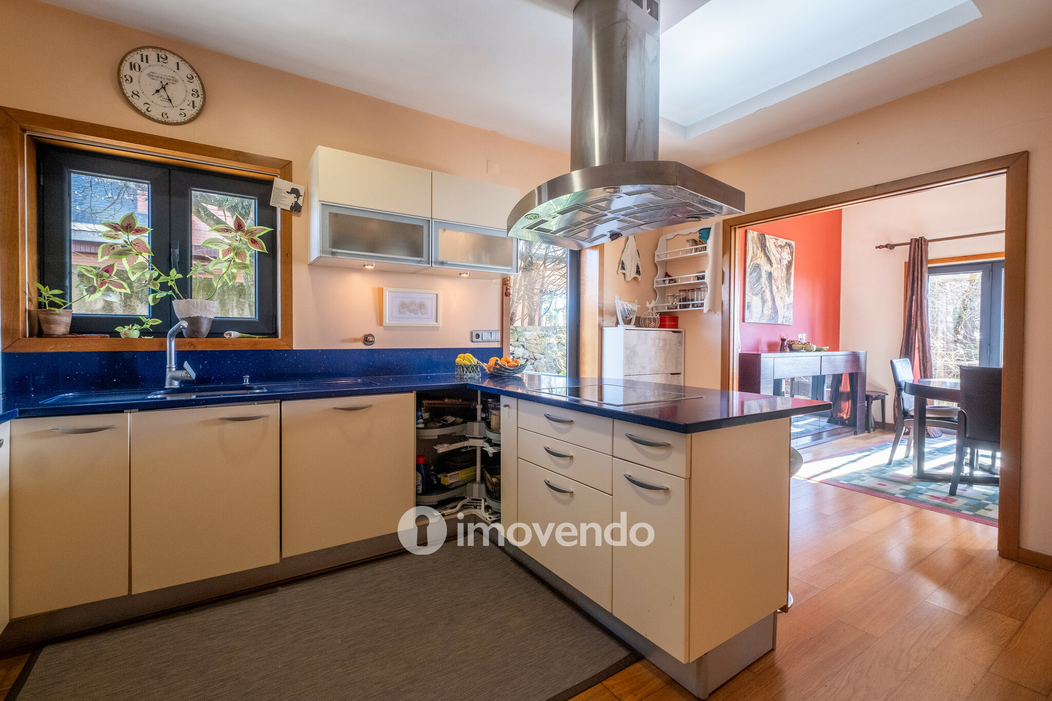 Moradia T3+3 exclusiva, com piscina e perto da praia, em Espinho