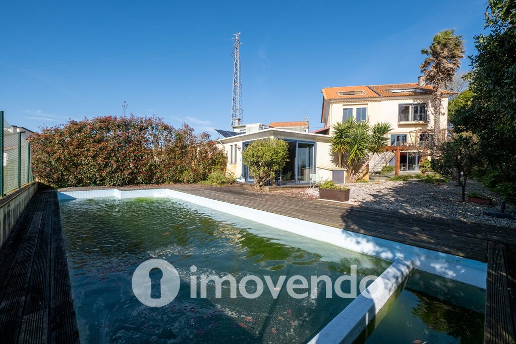 Moradia T3 em Espinho, Silvalde com 665 m<sup>2</sup> por 680.000