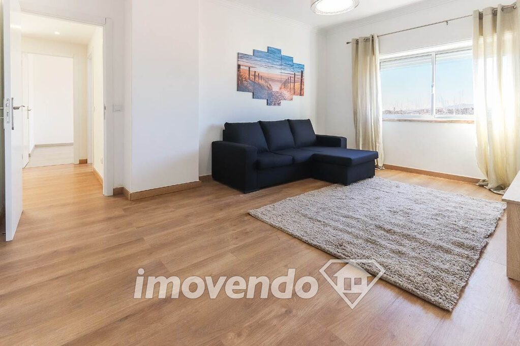 Apartamento T2 em Sintra, Belas com 83 m<sup>2</sup> por 189.500