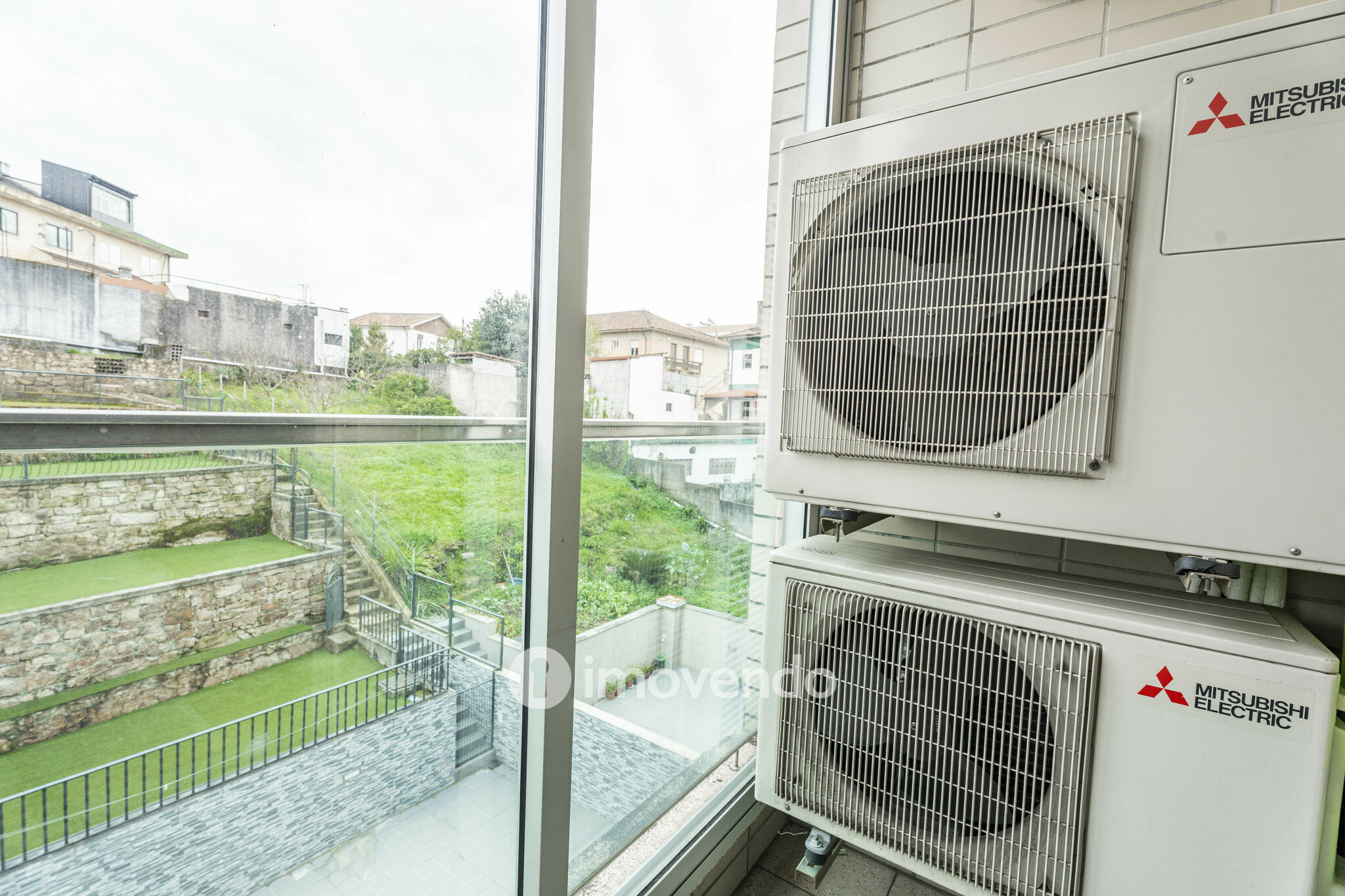 Apartamento T3 com garagem e áreas amplas, em Braga