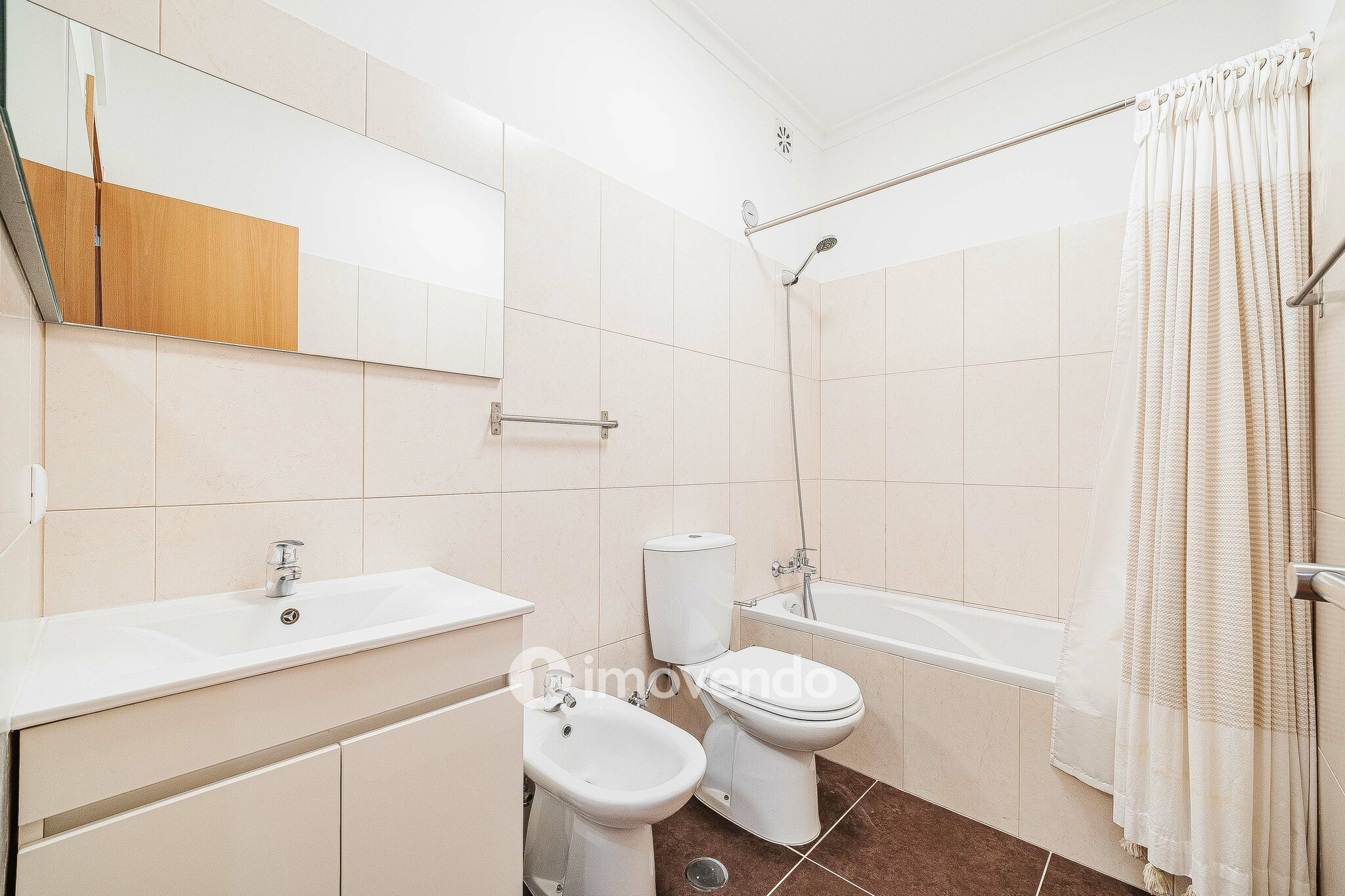 Apartamento T3 exclusivo, na icónica Avenida Visconde de Valmor