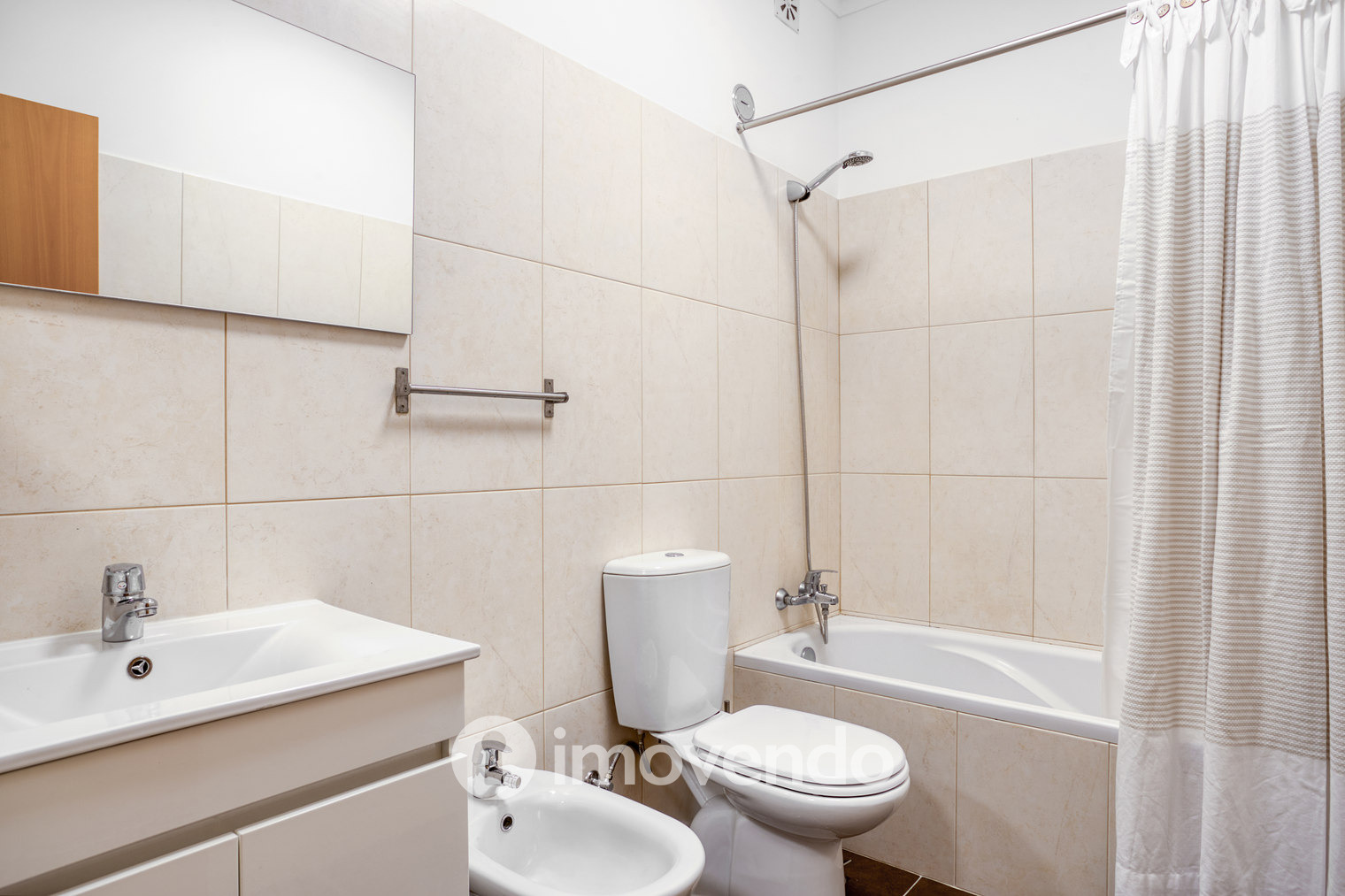 Apartamento T3 exclusivo, na icónica Avenida Visconde de Valmor