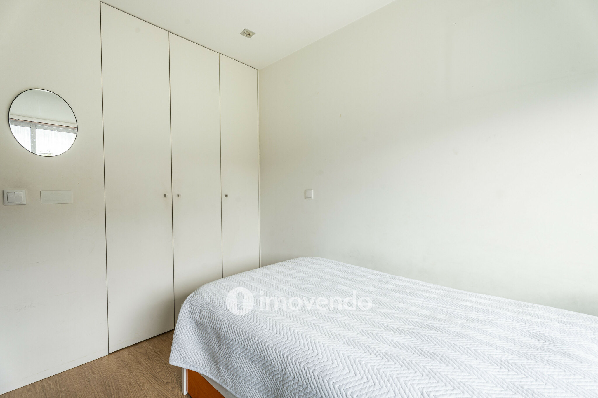 Apartamento T3 com garagem e áreas amplas, em Braga