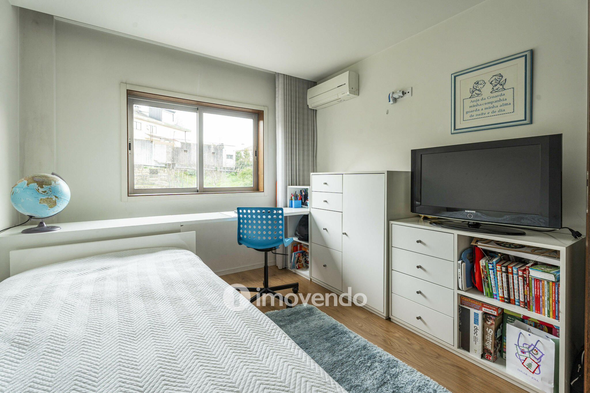 Apartamento T3 com garagem e áreas amplas, em Braga