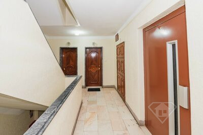 Apartamento T3 com garagem, perto dos acessos ao centro, em Sacavém