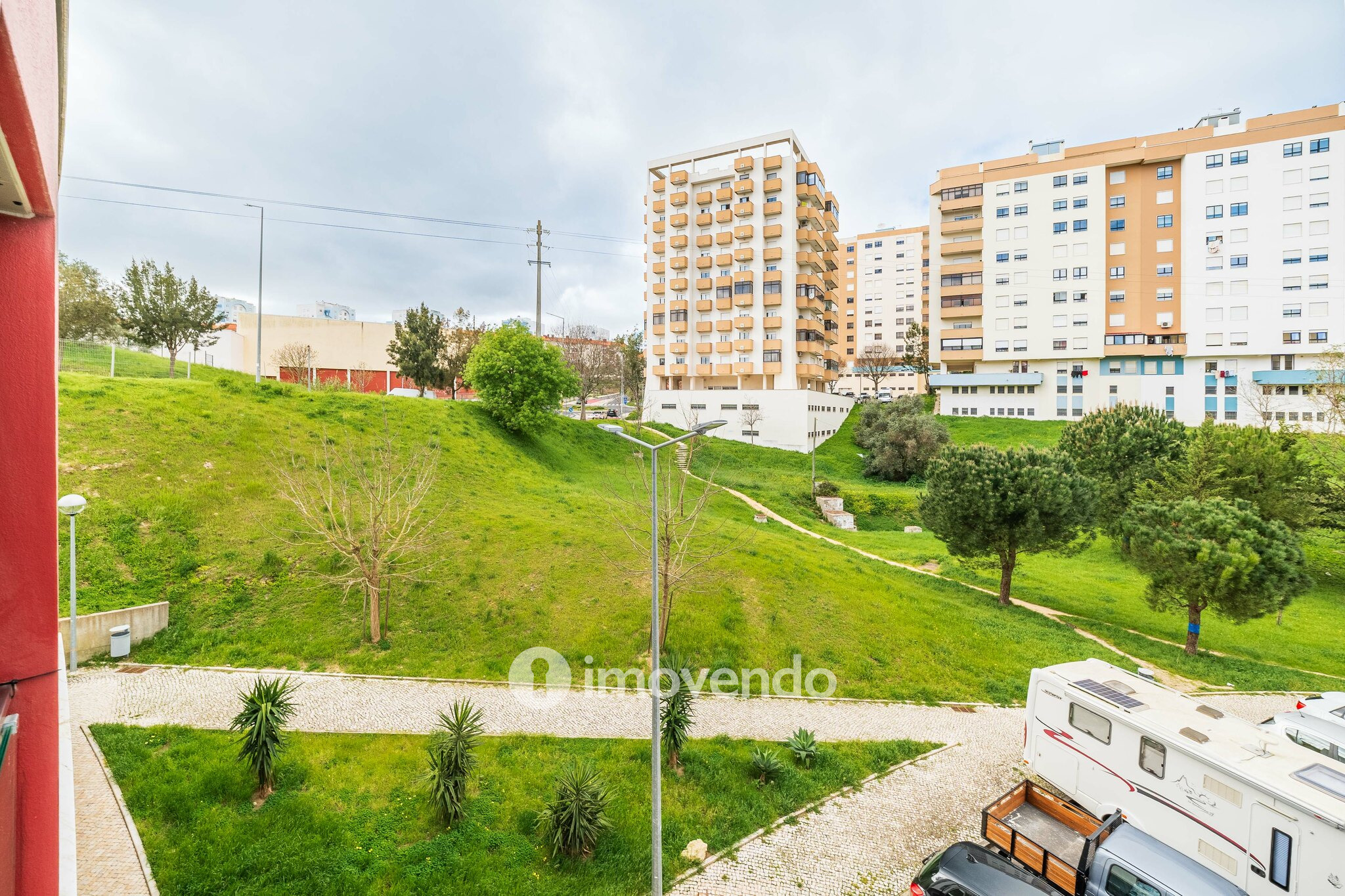 Apartamento T3 moderno, com garagem, na Póvoa de Santa Iria