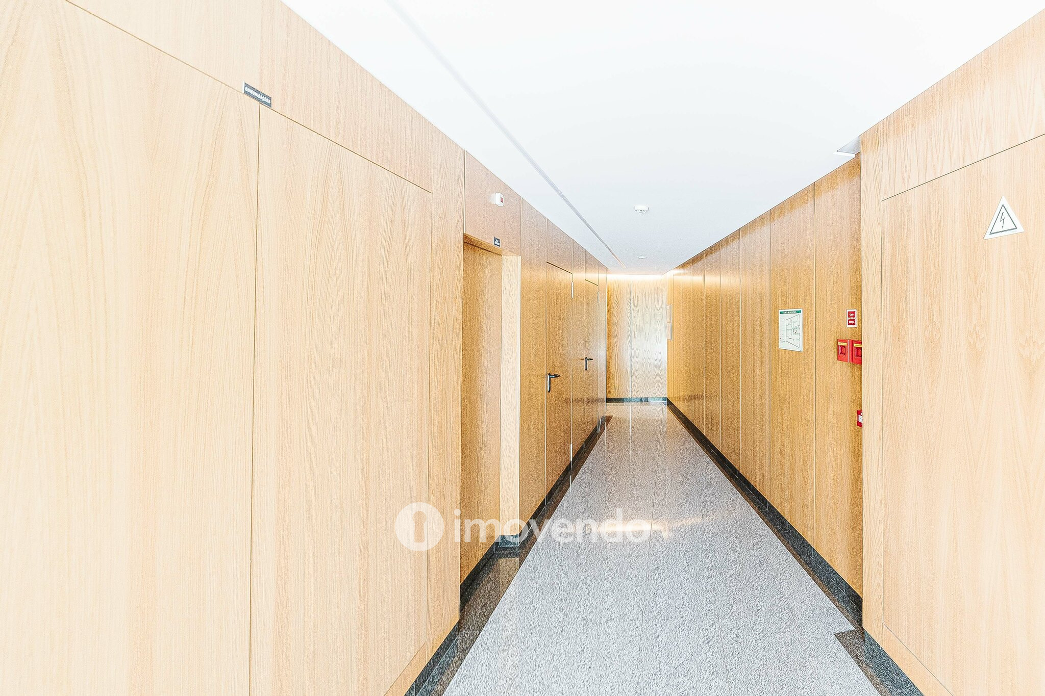 Apartamento T3 moderno, com garagem, na Póvoa de Santa Iria