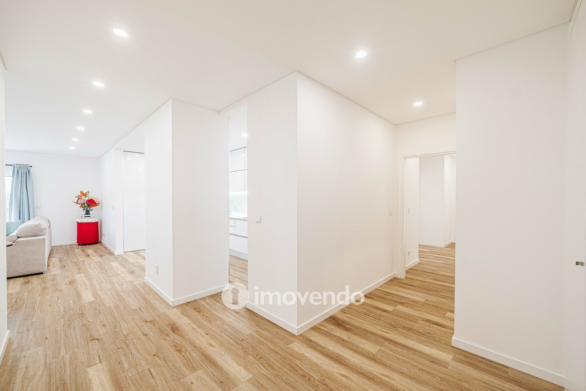 Apartamento T3 moderno, com garagem, na Póvoa de Santa Iria