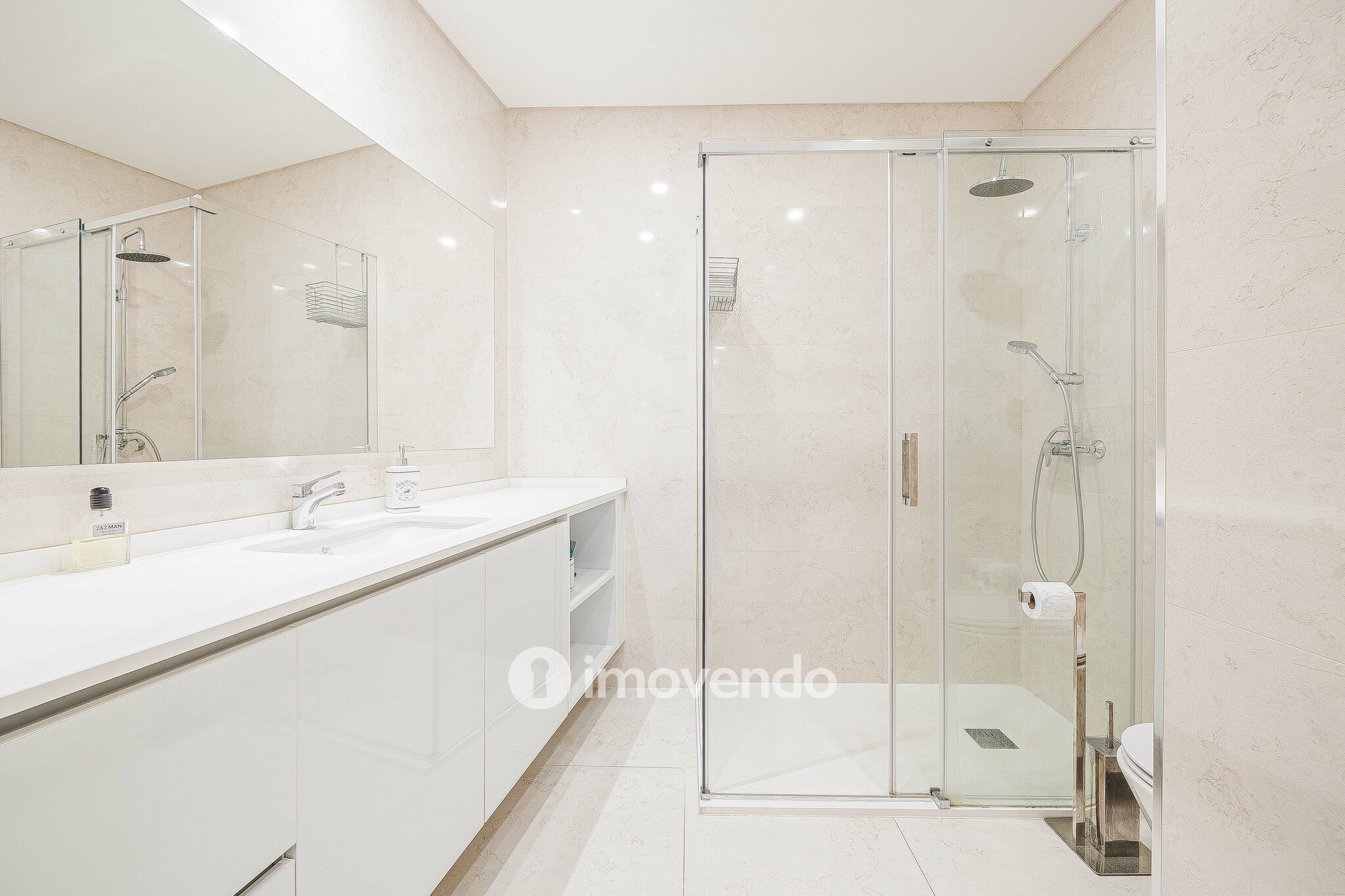 Apartamento T3 moderno, com garagem, na Póvoa de Santa Iria