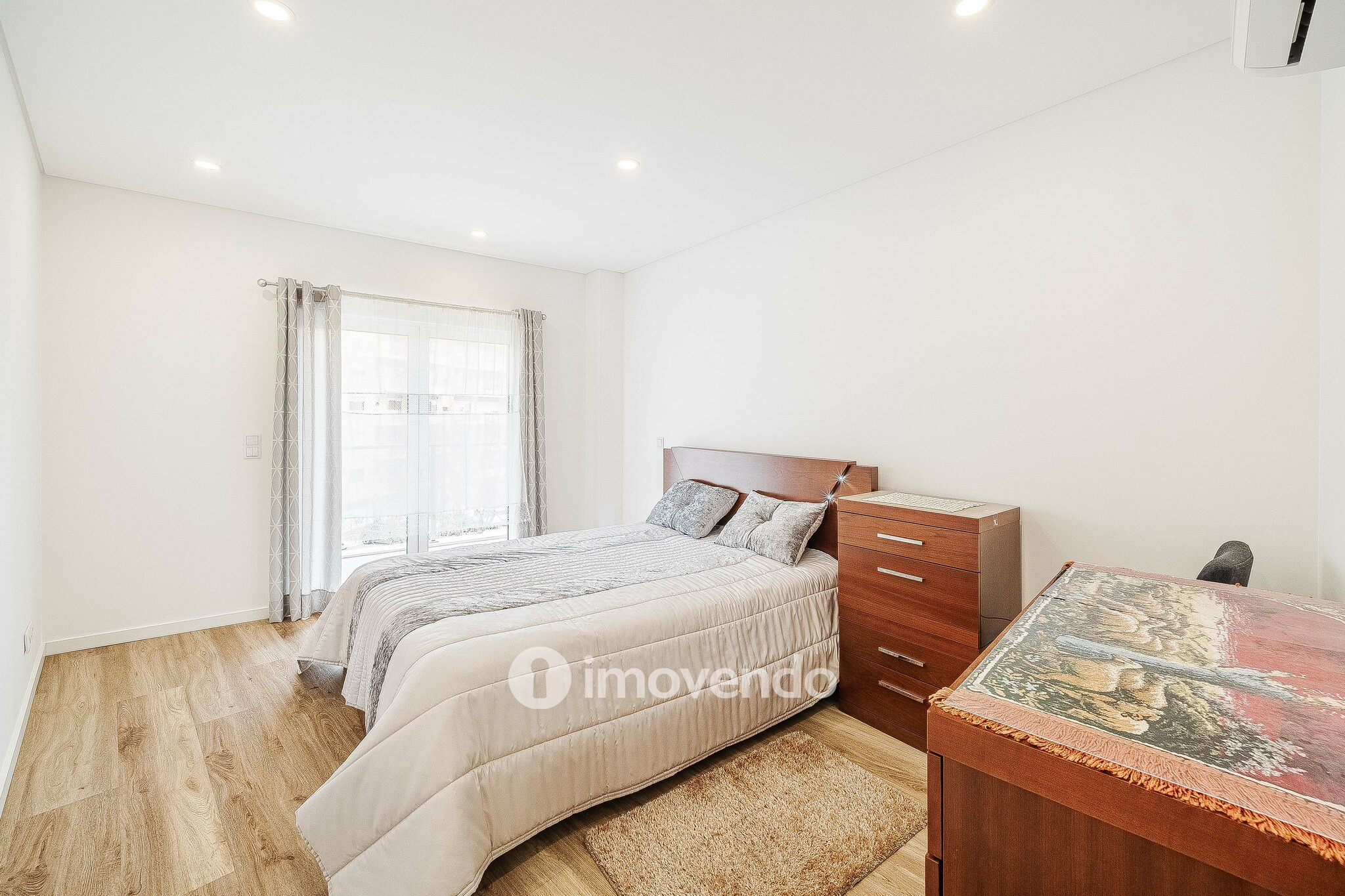 Apartamento T3 moderno, com garagem, na Póvoa de Santa Iria