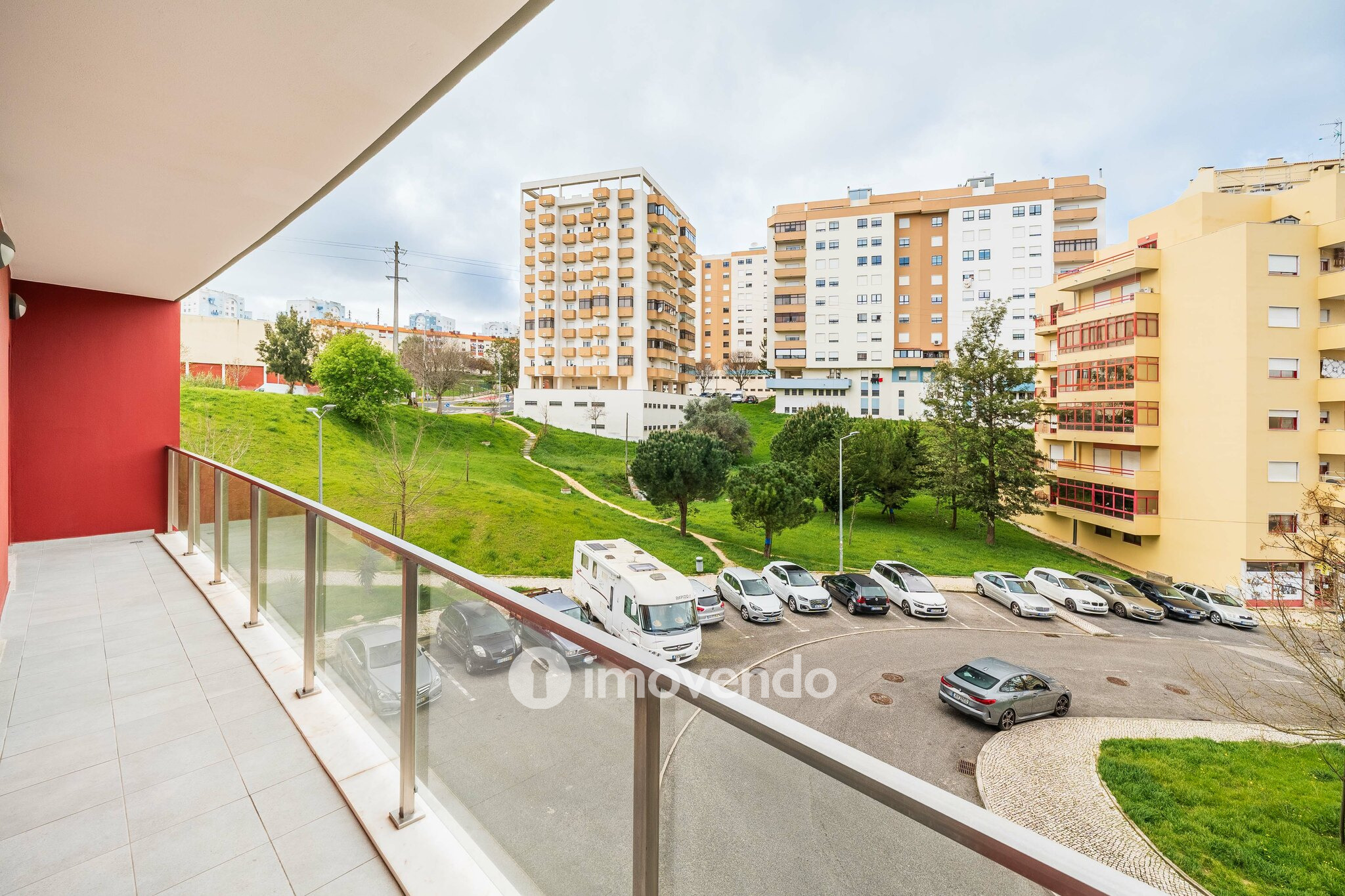 Apartamento T3 moderno, com garagem, na Póvoa de Santa Iria