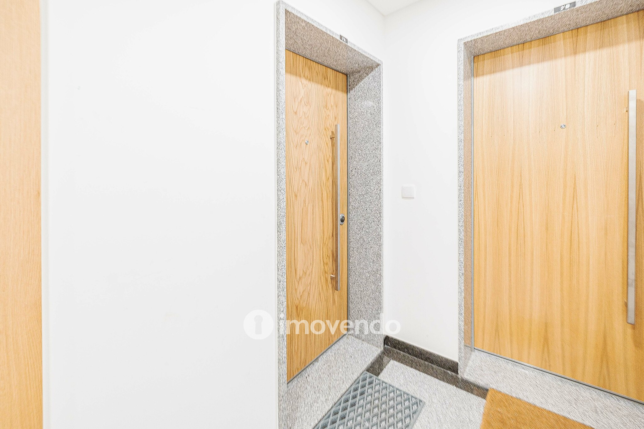 Apartamento T3 moderno, com garagem, na Póvoa de Santa Iria