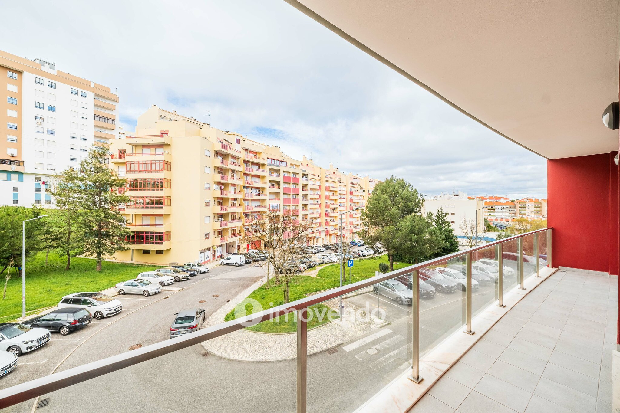 Apartamento T3 moderno, com garagem, na Póvoa de Santa Iria