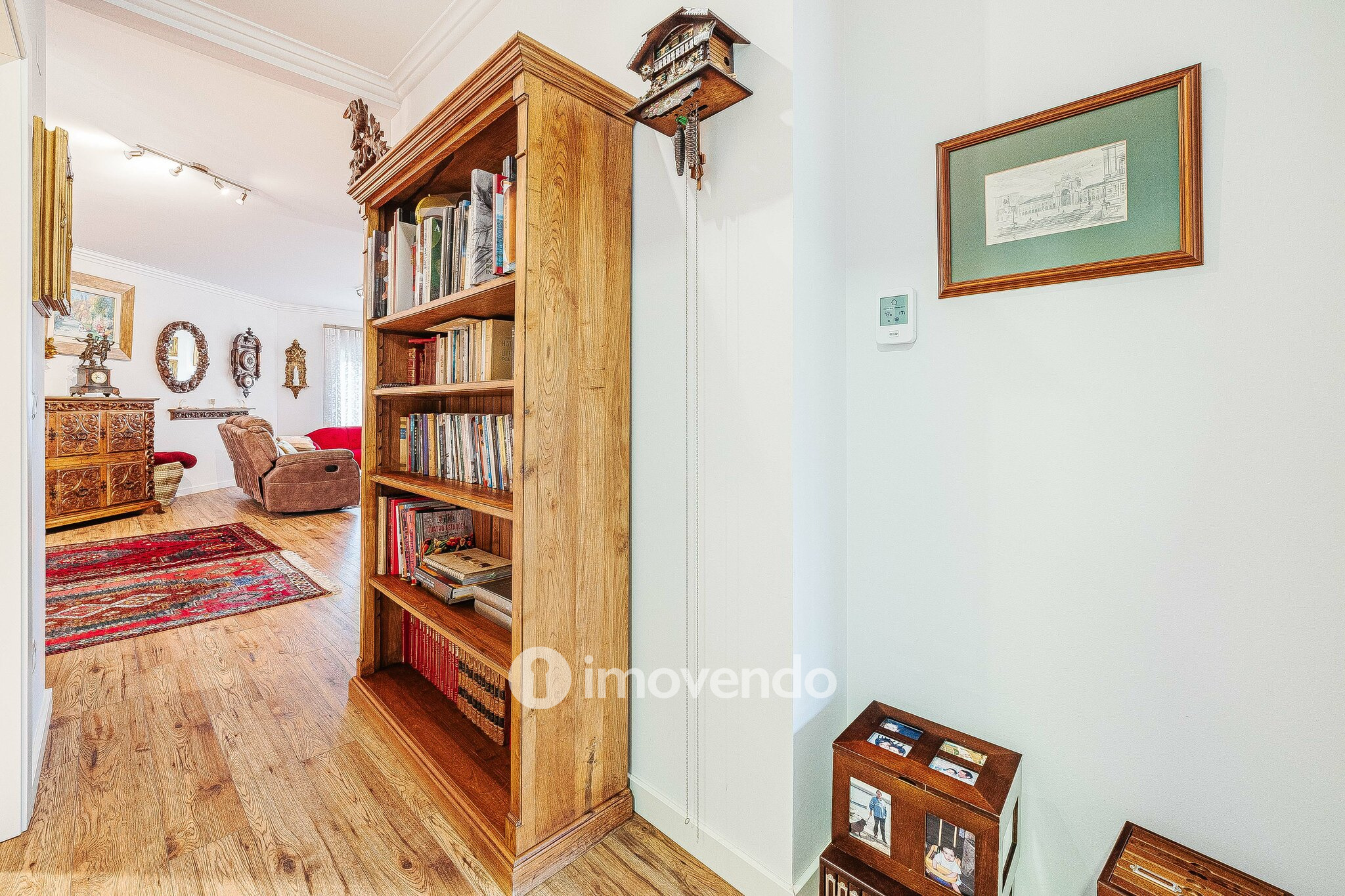 Apartamento T3 Duplex, com estacionamento, no Condomínio do Loural