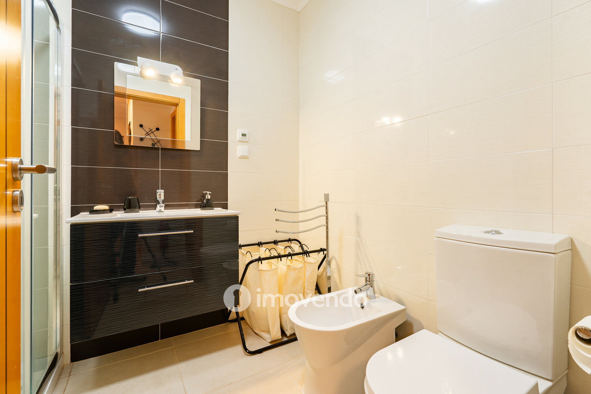 Apartamento T2 exclusivo, a 300m da praia da Consolação, em Peniche