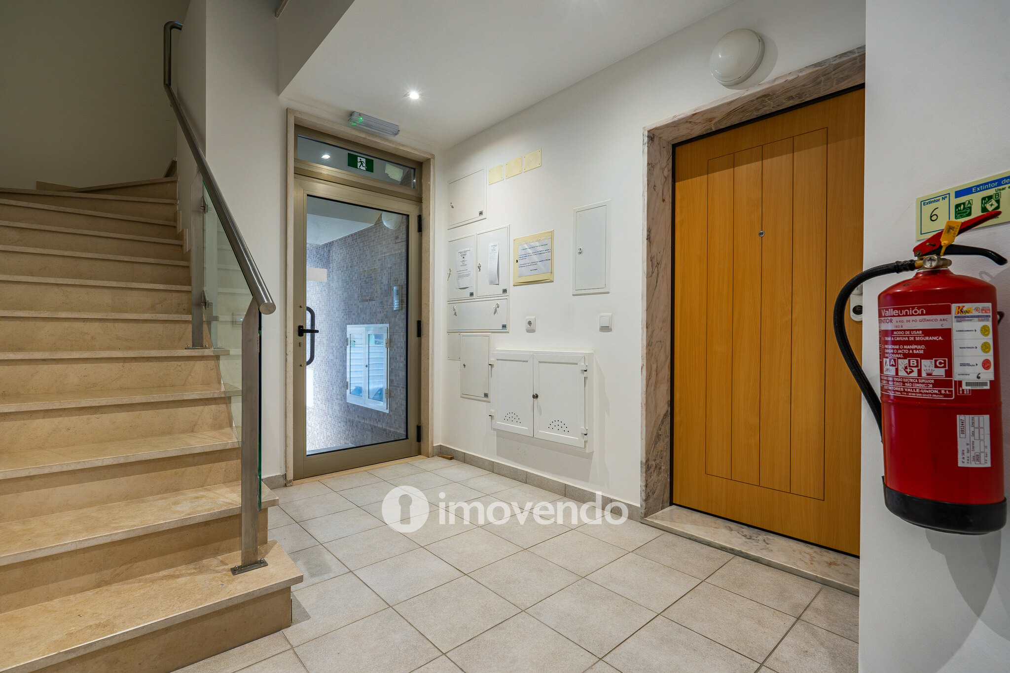 Apartamento T2 exclusivo, a 300m da praia da Consolação, em Peniche