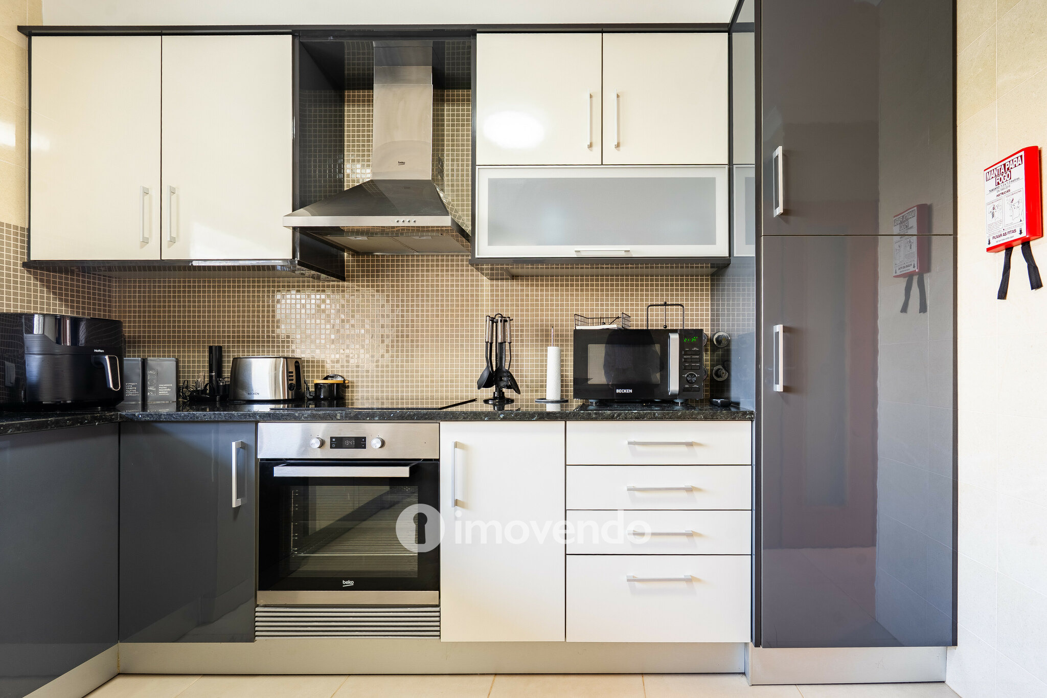 Apartamento T2 exclusivo, a 300m da praia da Consolação, em Peniche