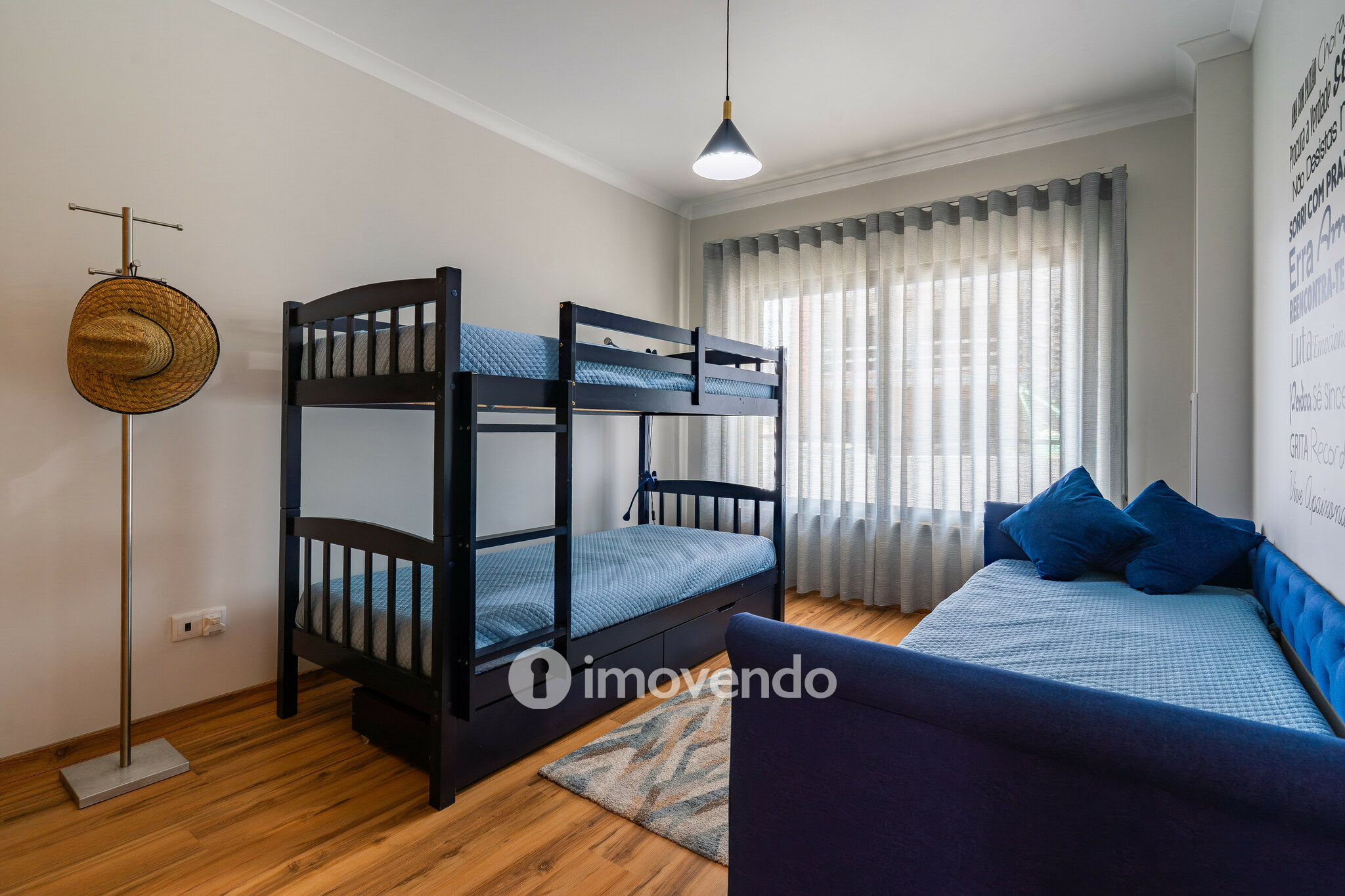 Apartamento T2 exclusivo, a 300m da praia da Consolação, em Peniche