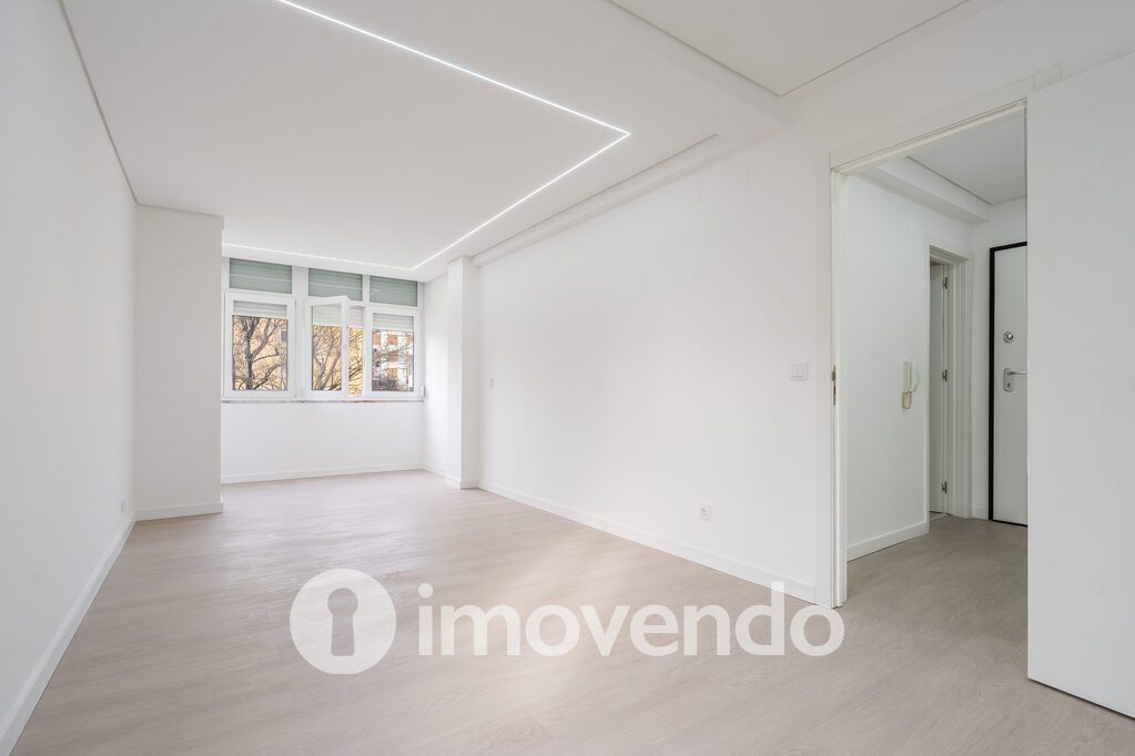 Apartamento T3 em Sintra, Rio de Mouro com 87 m<sup>2</sup> por 350.000