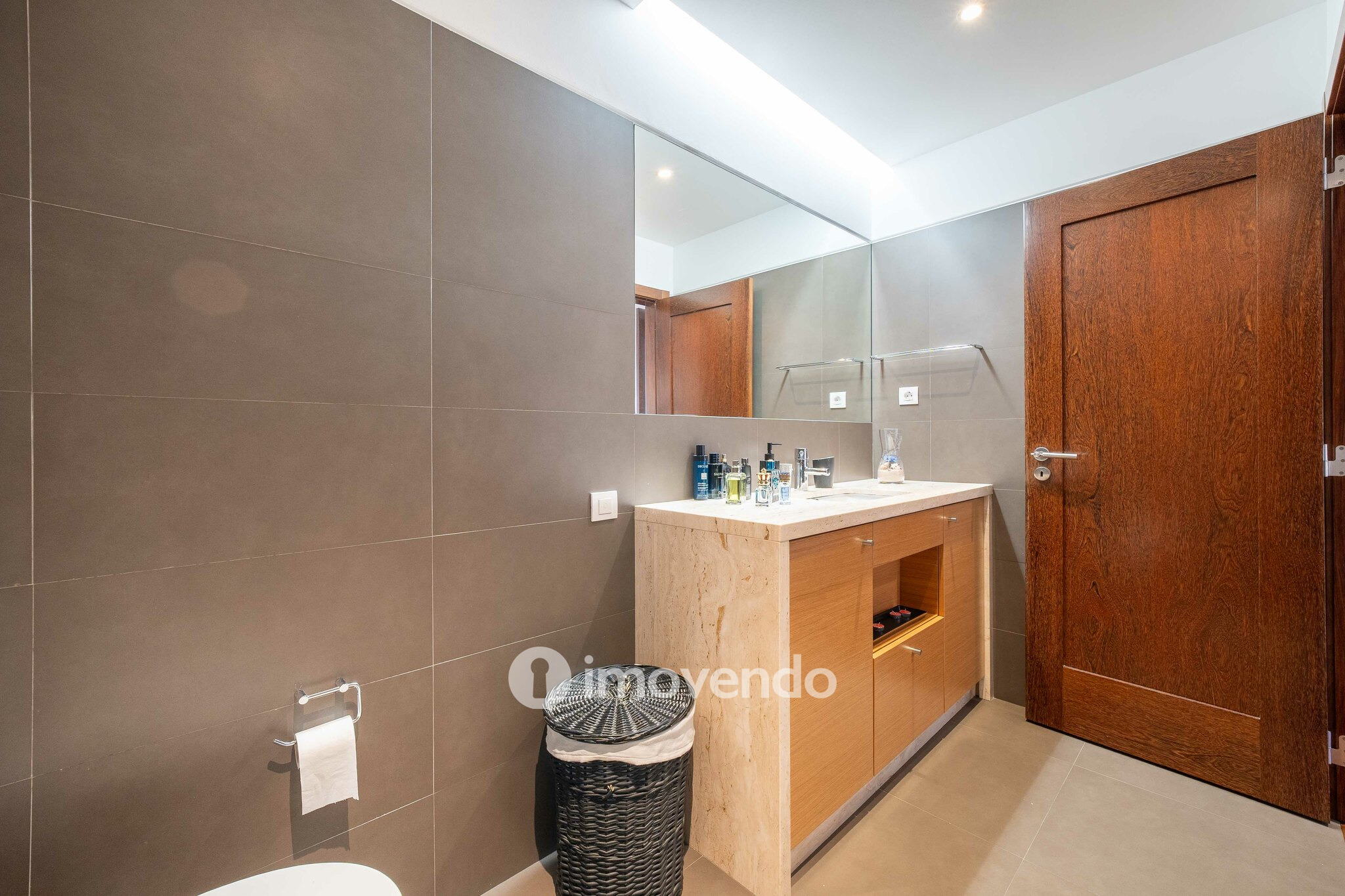 Apartamento T1 moderno e exclusivo, com estacionamento, nos Olivais