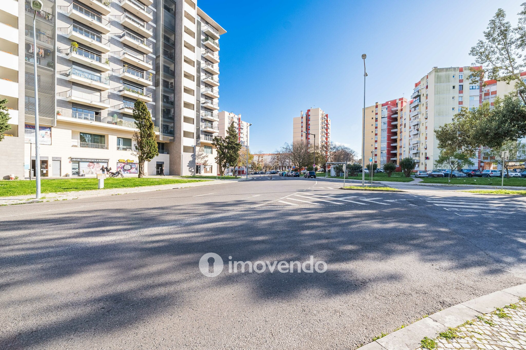Apartamento T1 moderno e exclusivo, com estacionamento, nos Olivais