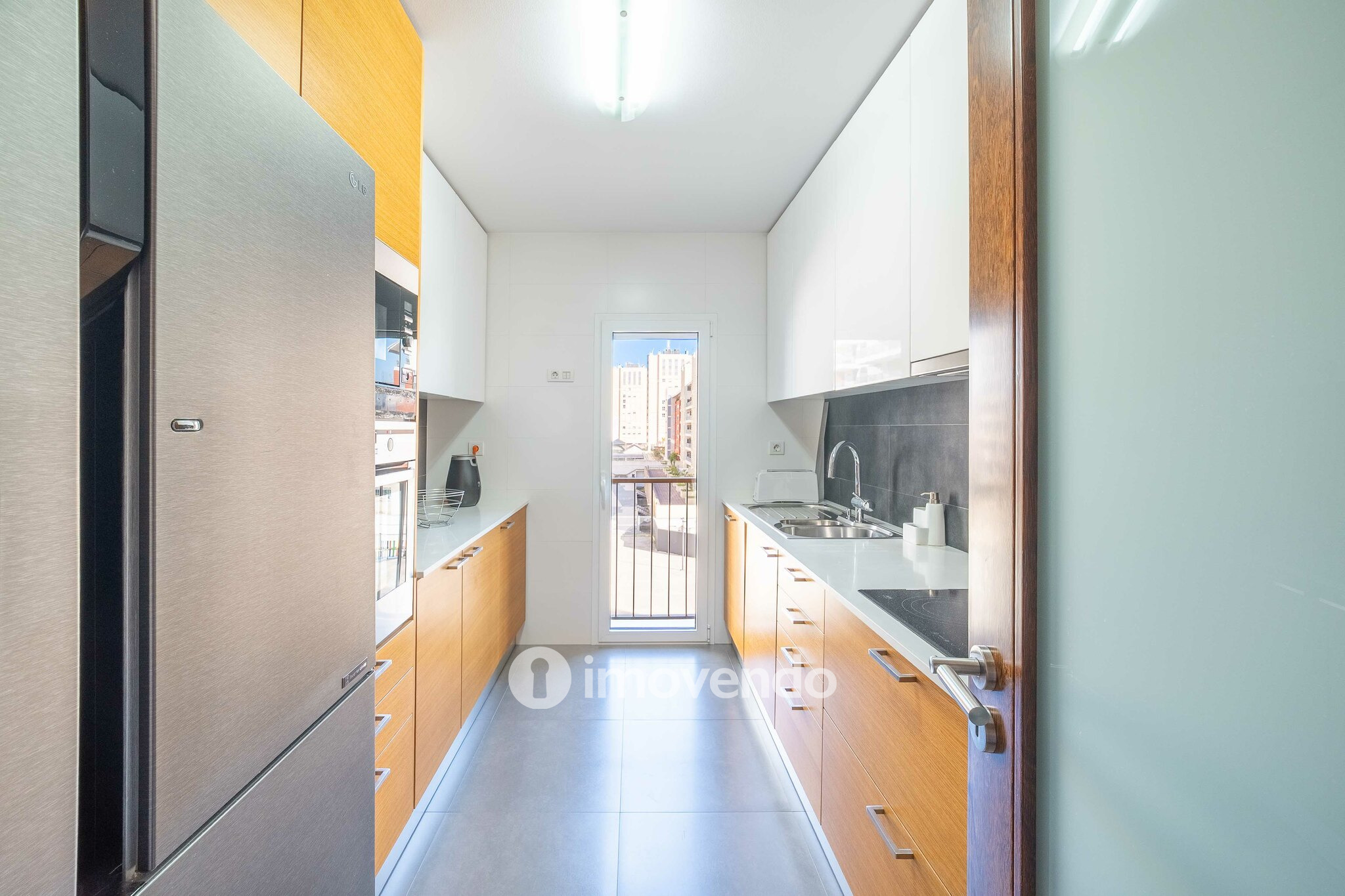 Apartamento T1 moderno e exclusivo, com estacionamento, nos Olivais