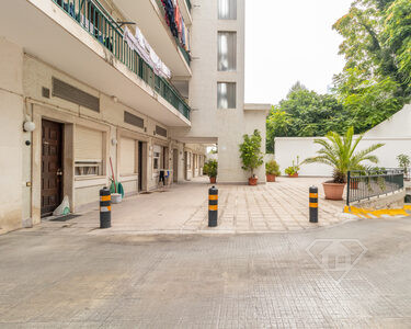 Apartamento T1 com estacionamento, na exclusiva zona do Príncipe Real