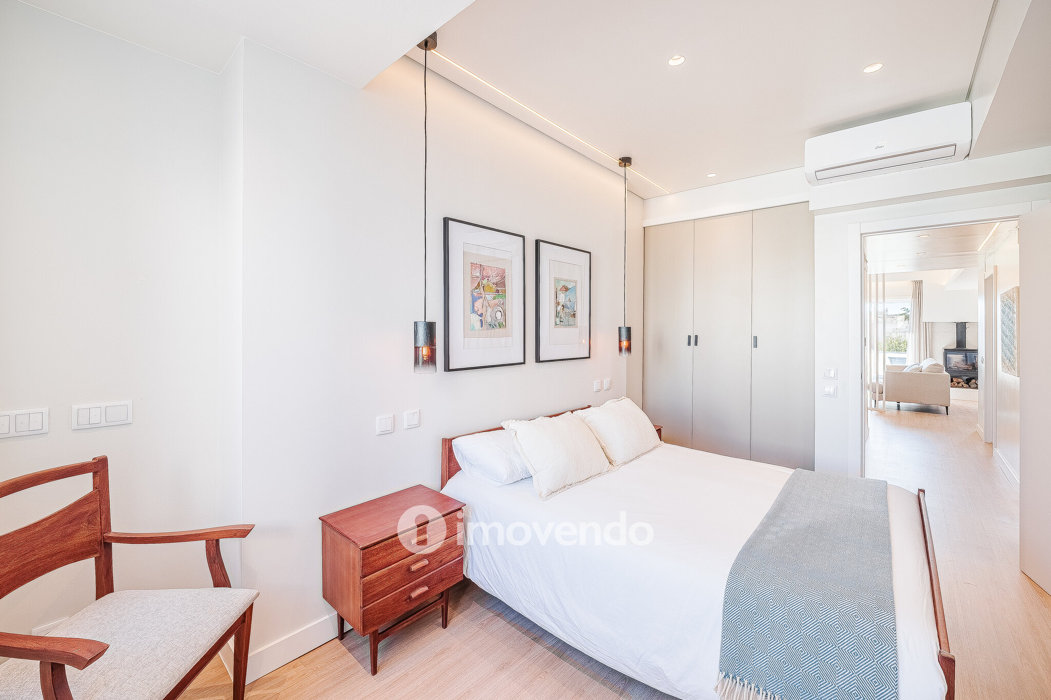 Apartamento T3 totalmente remodelado e mobilado, na Costa da Caparica