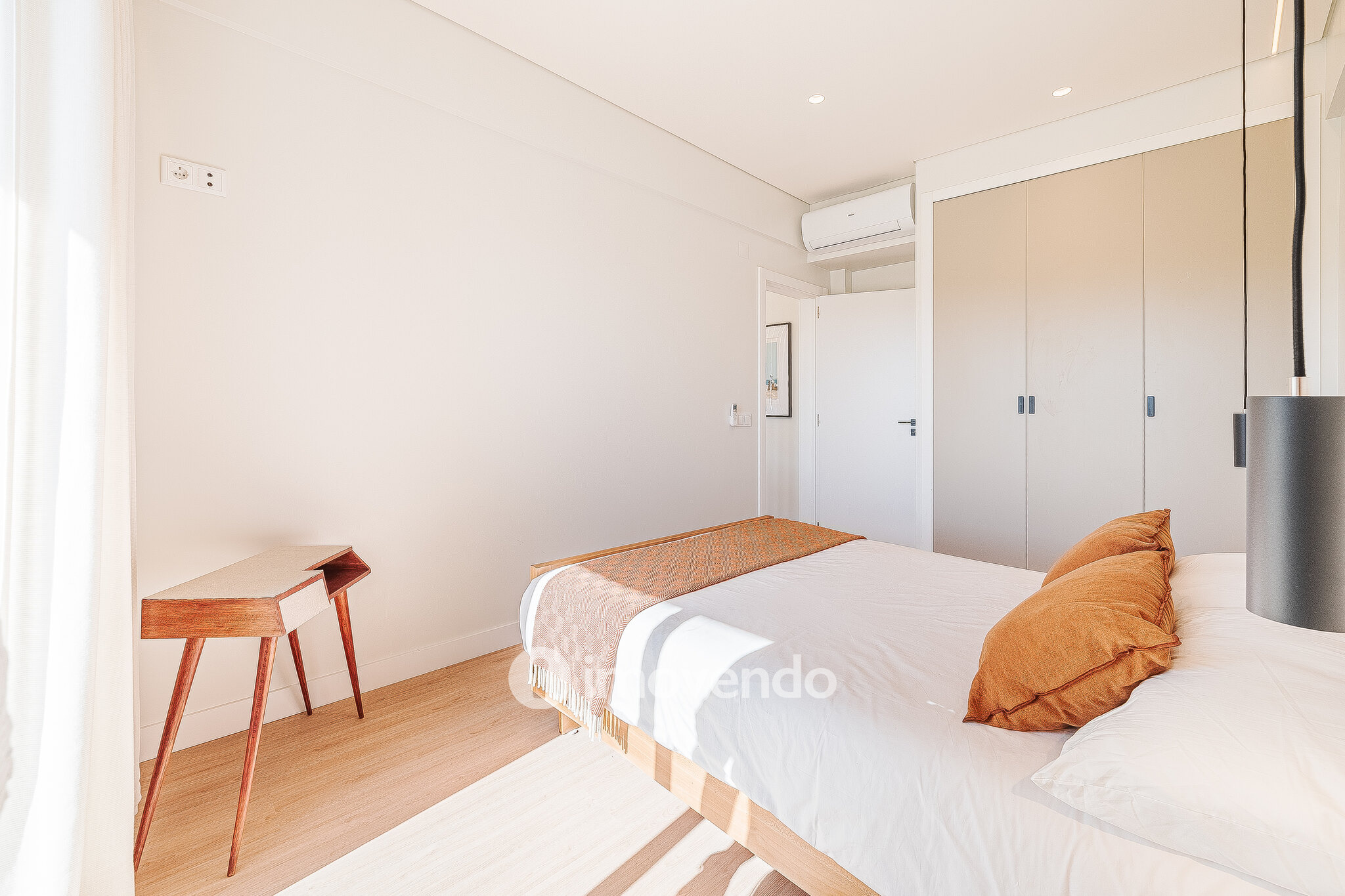 Apartamento T3 totalmente remodelado e mobilado, na Costa da Caparica