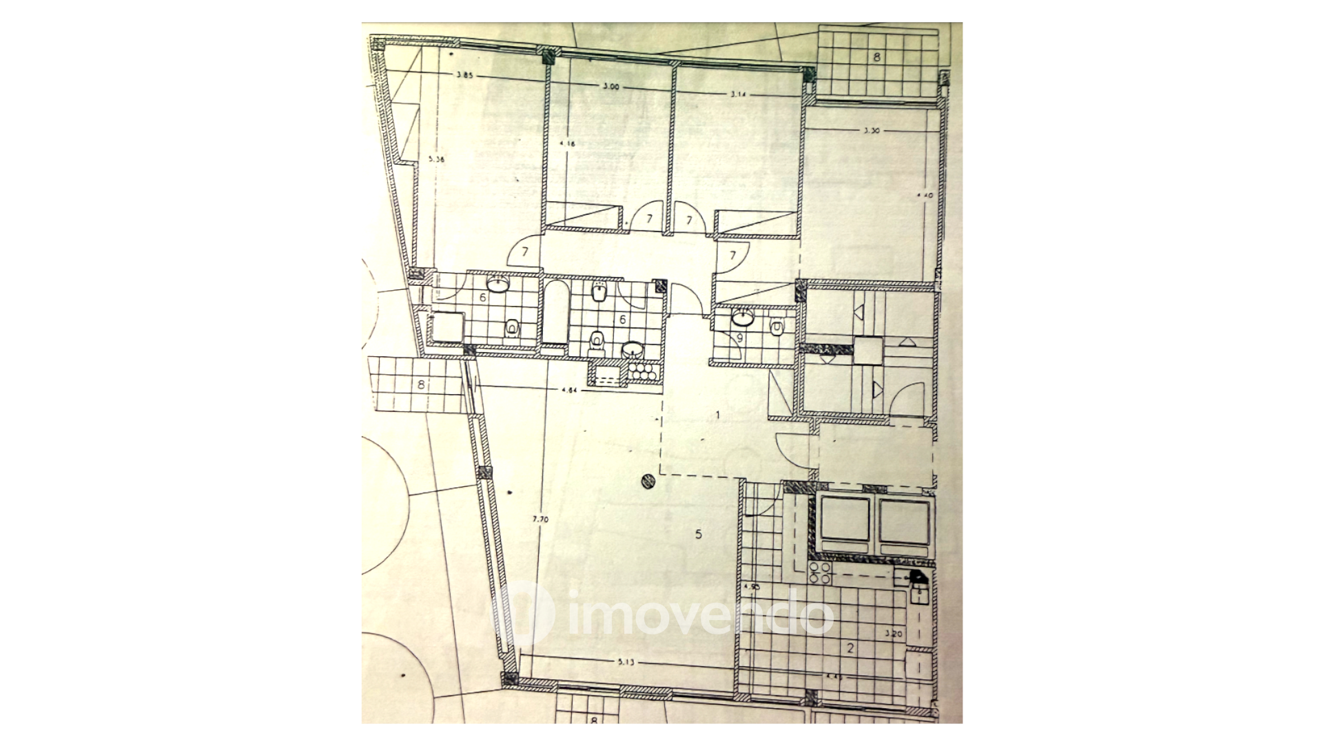 Apartamento T4 pronto a habitar, com garagem, em Braga