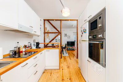 Apartamento T1, totalmente remodelado, em Campo de Ourique