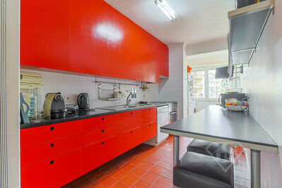 Apartamento T3, totalmente mobilado e equipado, em Alcântara, Lisboa