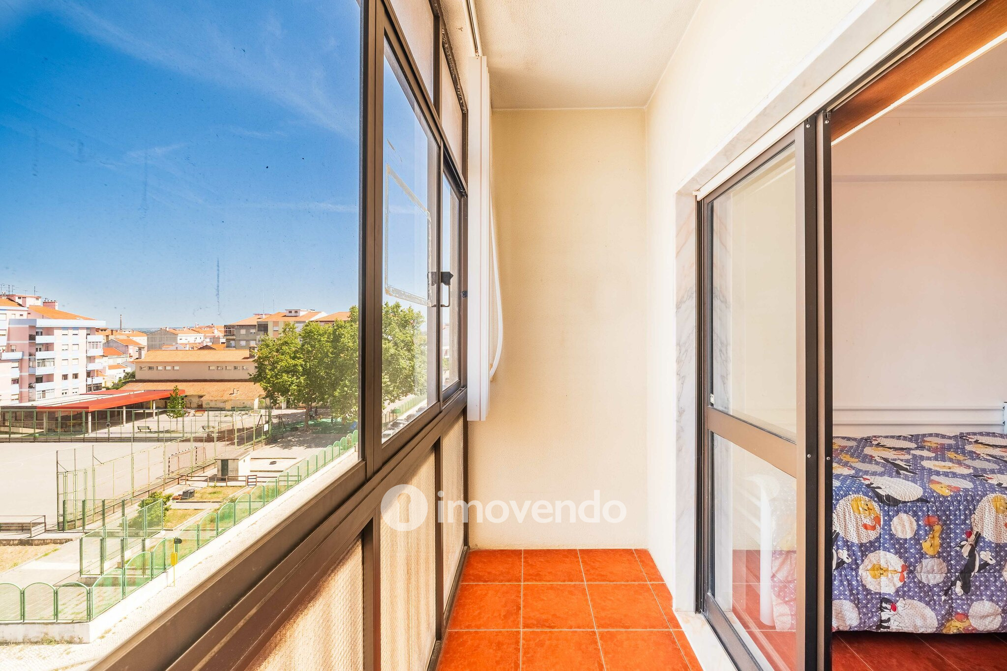 Apartamento T2 com vistas sobre o Tejo, no Seixal