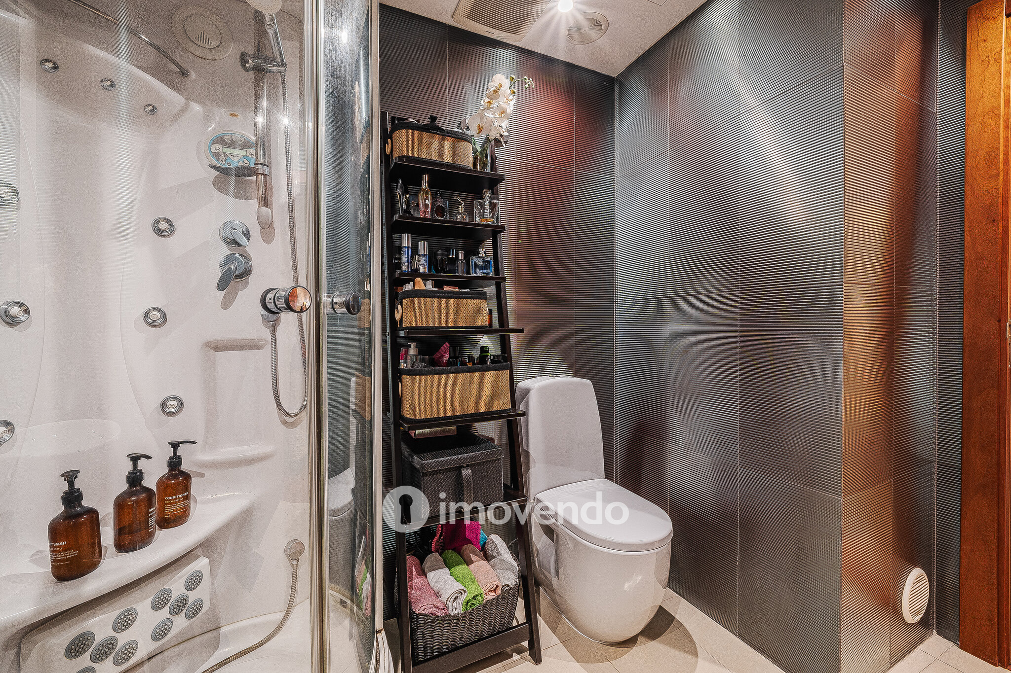 Apartamento T3 com garagem, na Urbanização Terraços da Ponte