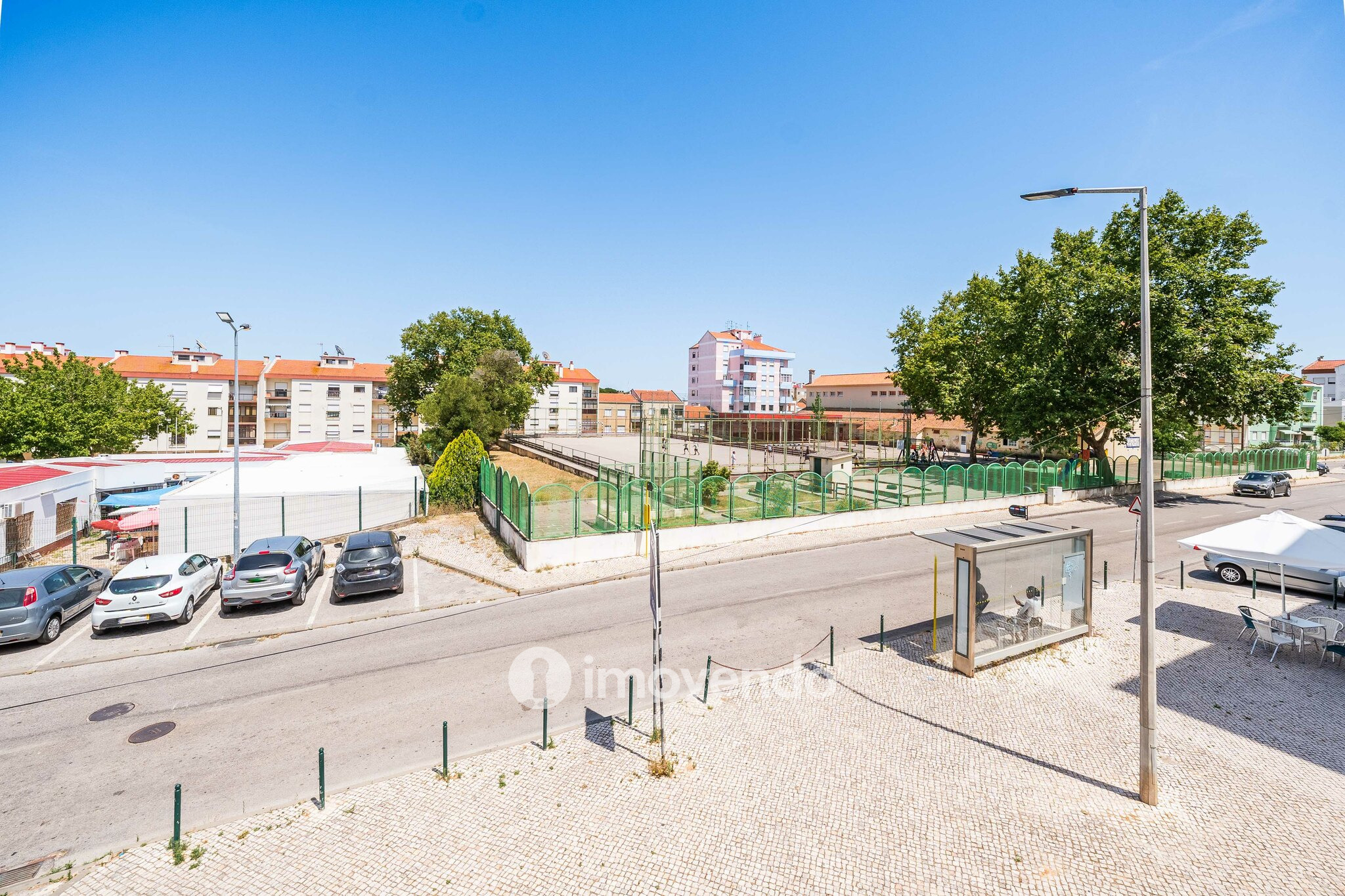 Apartamento T2 com vistas sobre o Tejo, no Seixal