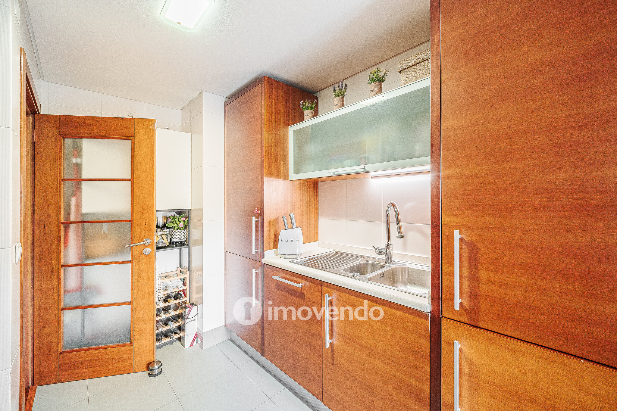 Apartamento T3 com garagem, na Urbanização Terraços da Ponte